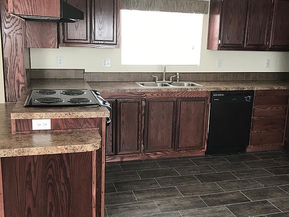3rd image of 701 Antelope Dr Lot 3