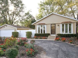 1006 Barberry Ln, Round Lake Beach, IL 60073