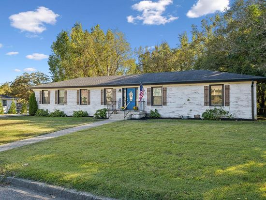 710 Jackson Ave, Carthage, TN 37030