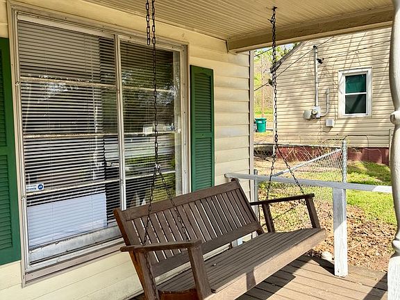 2nd image of 207 S Hays Ave