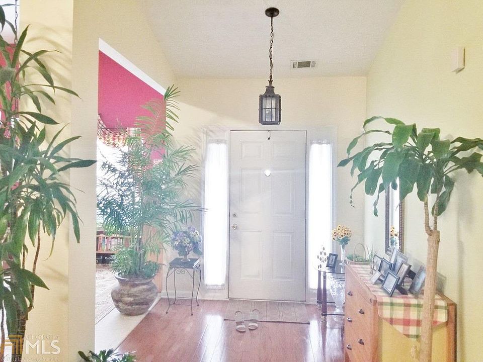 2nd image of 1519 Sydney Pond Cir