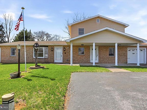 3rd image of 11728 White Hall Rd