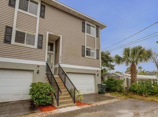 635 Michigan Blvd APT 500, Dunedin, FL 34698