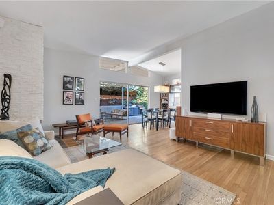 5607 Ostrom Ave, Encino, CA, 91316