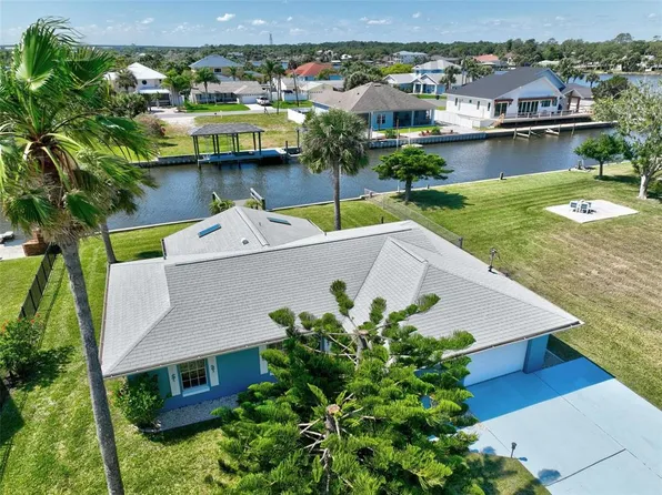 337 N 12th St, Flagler Beach, FL 32136