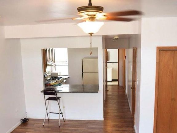 3rd image of 743 Corinthian Ave APT 2