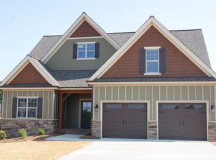 4676 Fairway Run Dr, Pfafftown, NC 27040