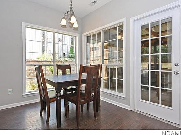 2nd image of 4473 Canterbury St