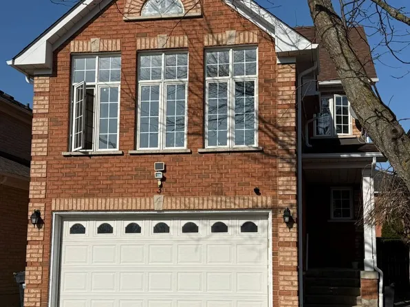 3 Todmorden Dr, Brampton, ON L7A 1M5