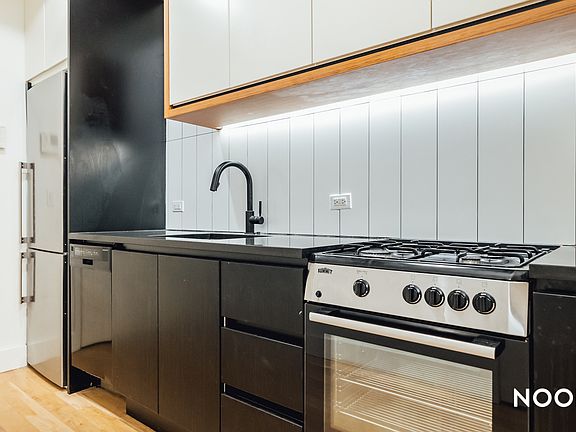 3rd image of 1409 Fulton St #3E