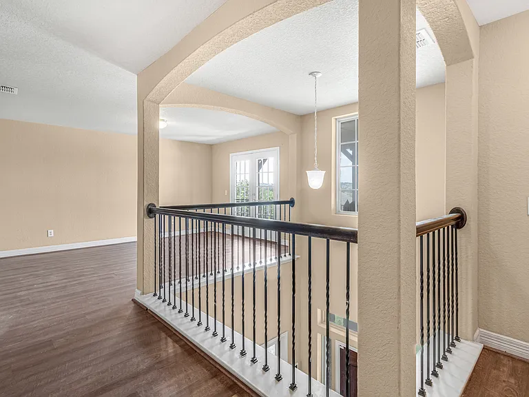 5488 Devonwood St — Photo 36