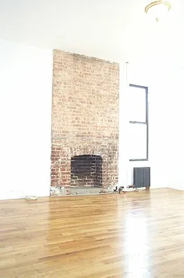 Rented by Tower Brokerage | media 35