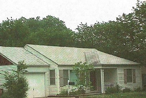 2nd image of 1700 Holbrook St