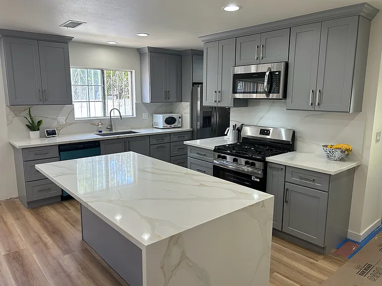 2510 W Harvard St — Photo 1