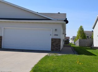 1001 35th Ave S, Moorhead, MN 56560