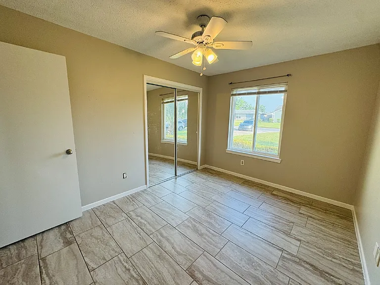 130 Derby Woods Dr — Photo 12