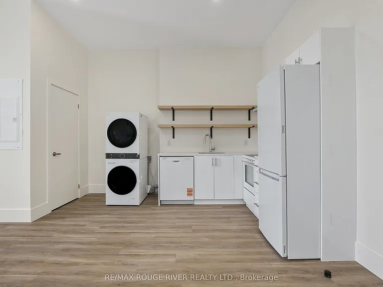 29A King St E #204 — Photo 5
