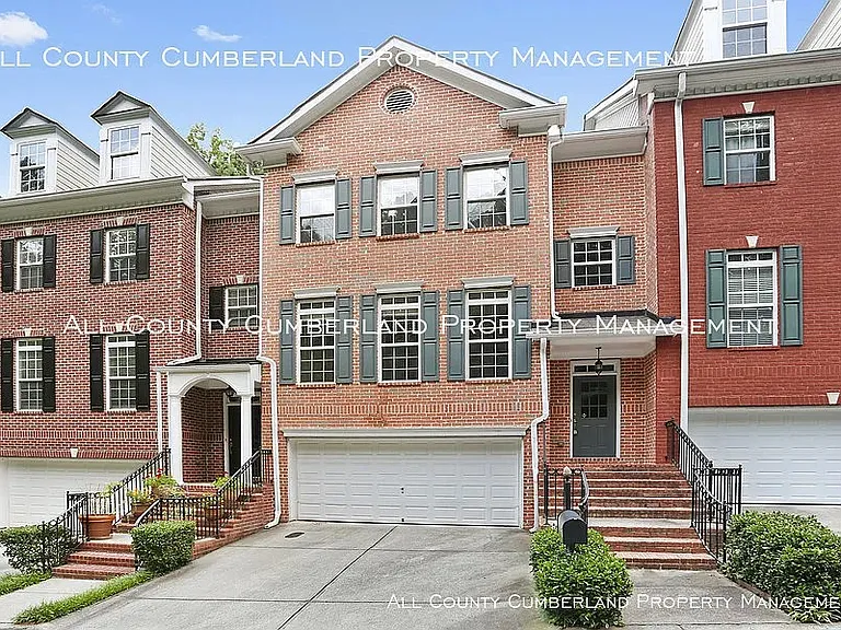 3128 Mercer University Dr — Photo 1