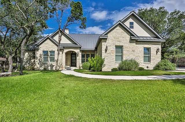 1st image of 714 Golf Crest Ln