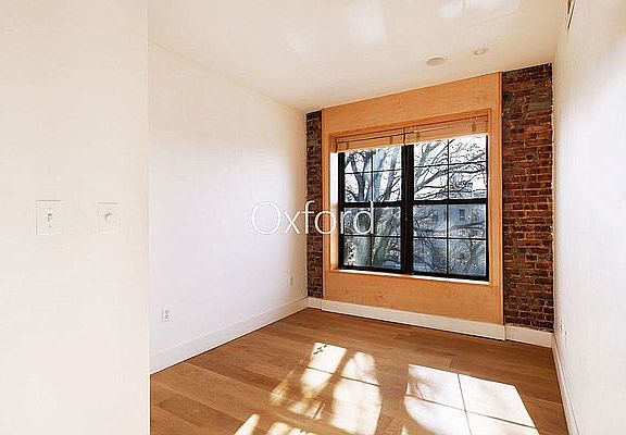 3rd image of 555 Union St #2A