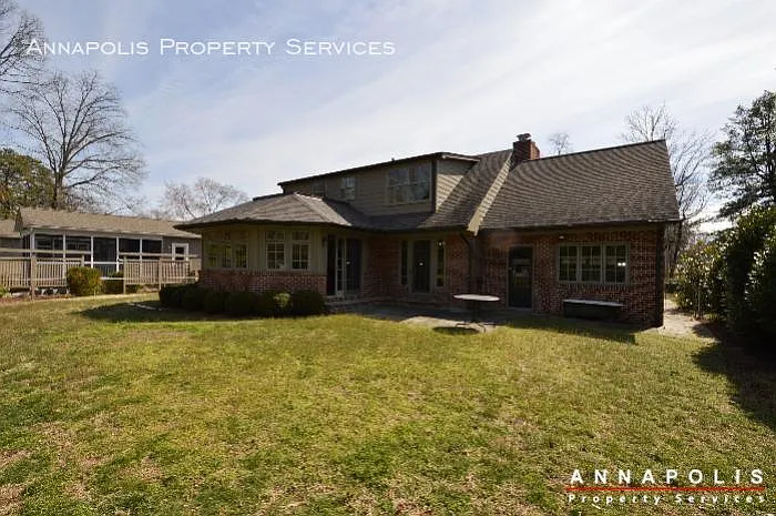 208 Avondale Cir — Photo 56