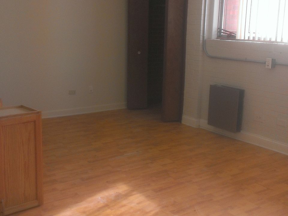 1st image of 3550 W Peterson Ave Ste 108