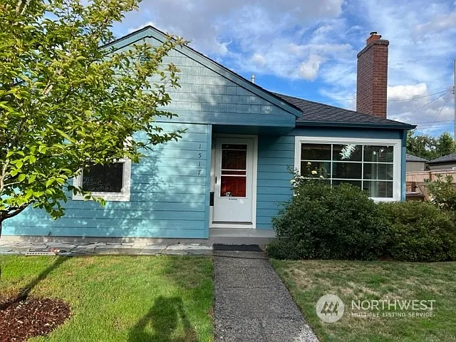 1517 S Anderson Street photo 1