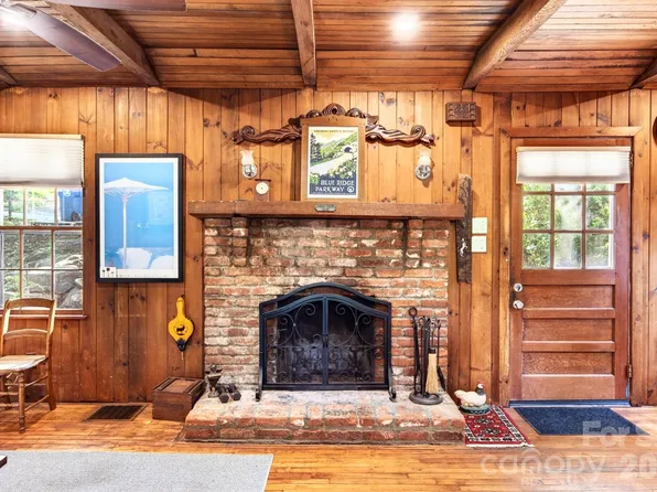 126 Maney Ave, Asheville, NC 28804