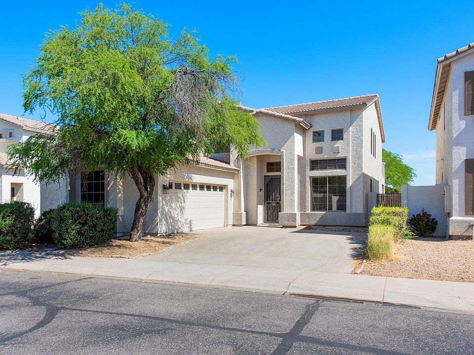 1st image of 112 W Mahogany Pl