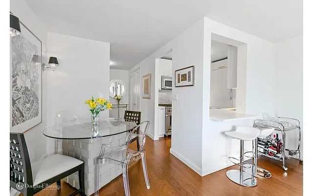 Rented by Douglas Elliman | media 4