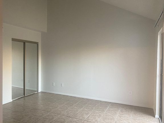 3rd image of 3211 Pearl St APT 202