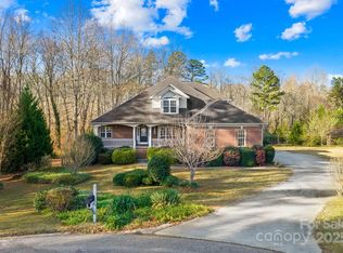 1038 S Devonpark Pl, Salisbury, NC 28147