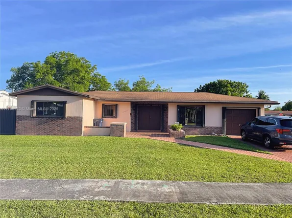 11990 SW 26th Ter, Miami, FL 33175