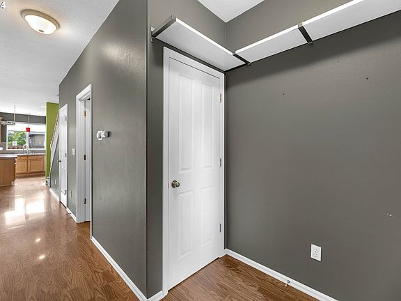5th image of 4672 SE Sandalwood St