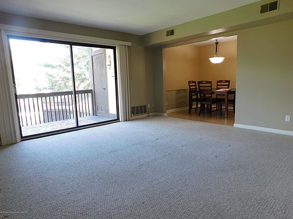 5th image of 6165 Innkeepers Ct APT 84