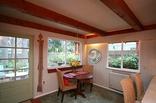 4th image of 4943 Beverly Dr NE