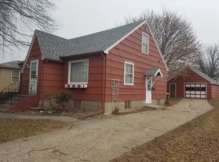 410 3rd St N, Saint James, MN 56081