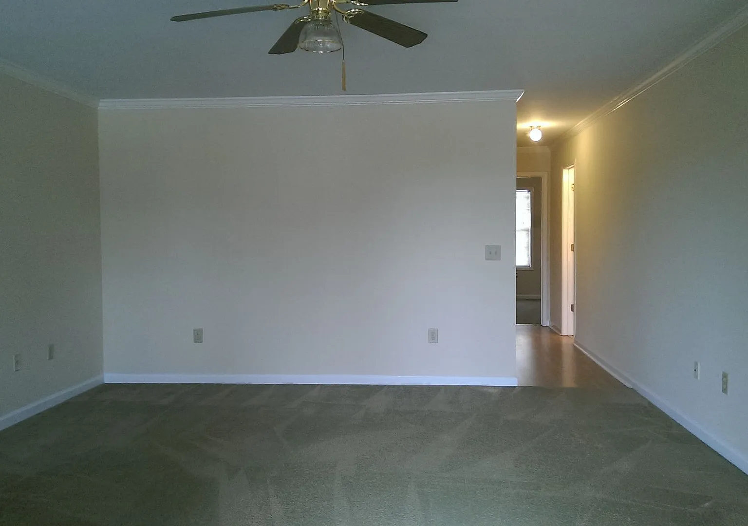 Brentwood — Photo 2