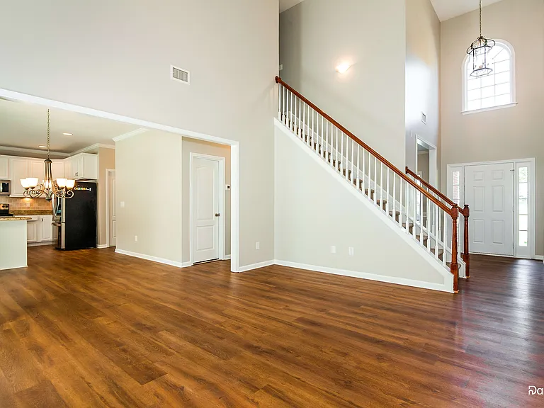 113 Margaret Hoffman Dr — Photo 6