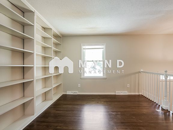 2nd image of 7026 Milport Pl