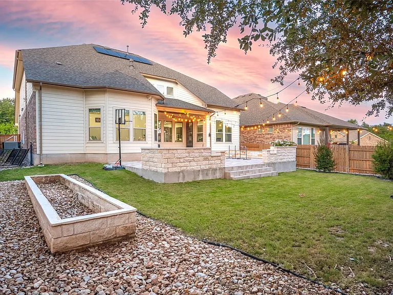 228 Lockhart Loop — Photo 33