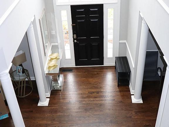 2nd image of 210 Potomac Ridge Dr