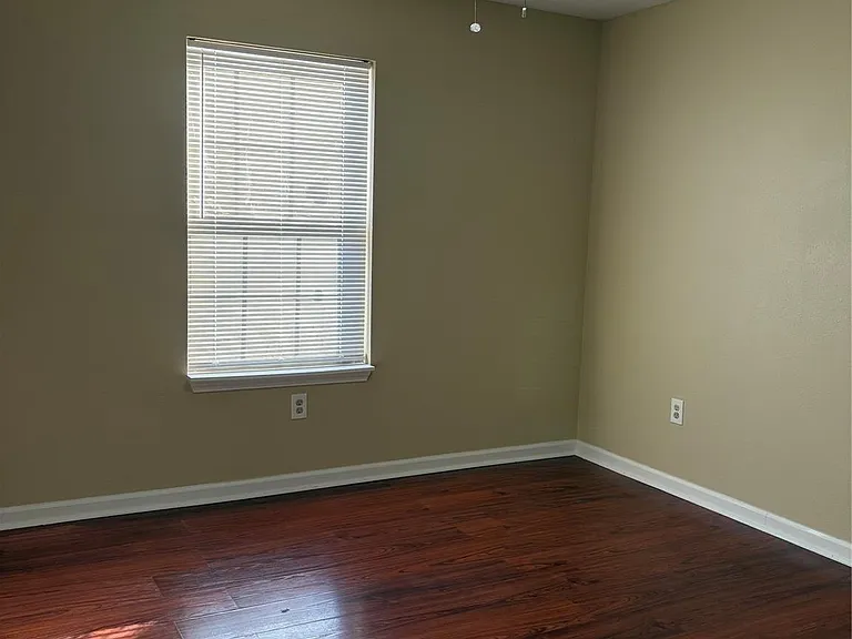6820 Petre Dr — Photo 7