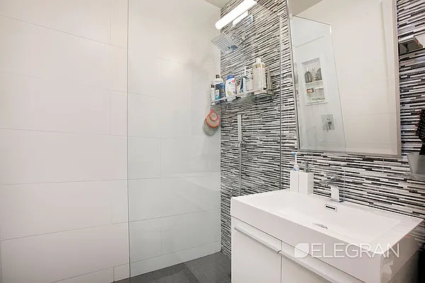 Rented by (Legacy) Elegran | media 33