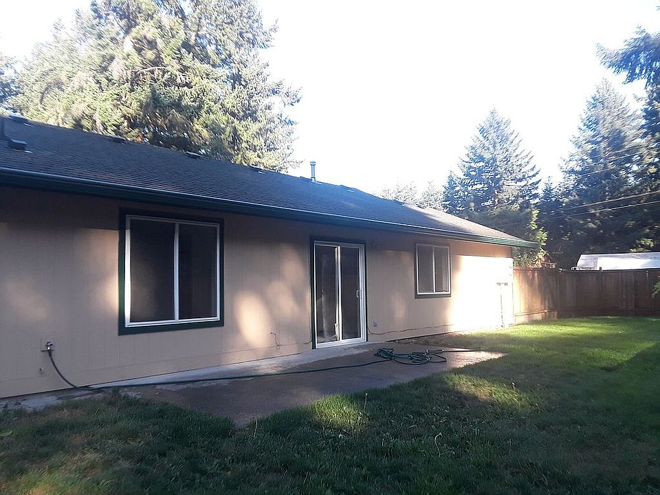 Unit B Backyard