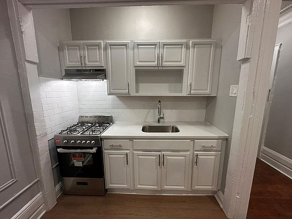 4th image of 36 S Munn Ave APT 303