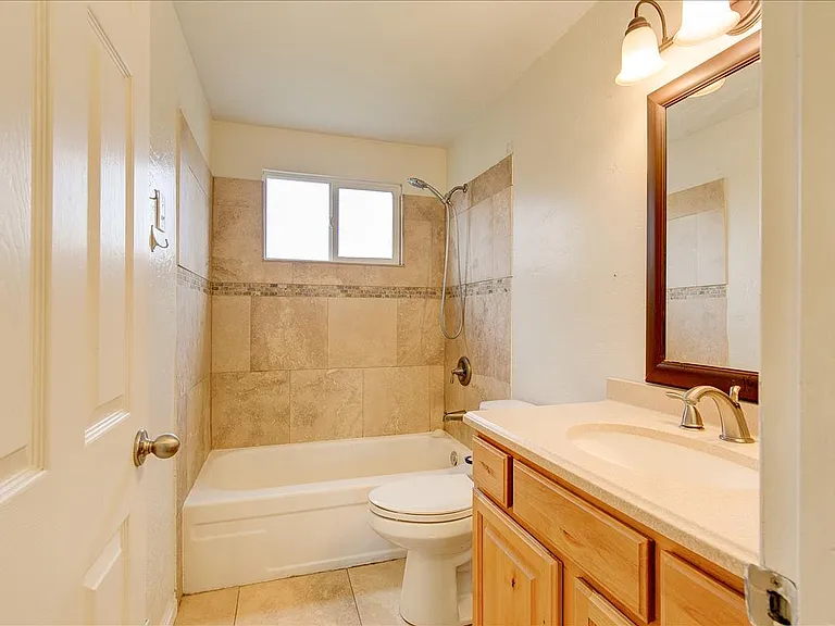 3314 S Meadowlark Dr — Photo 10