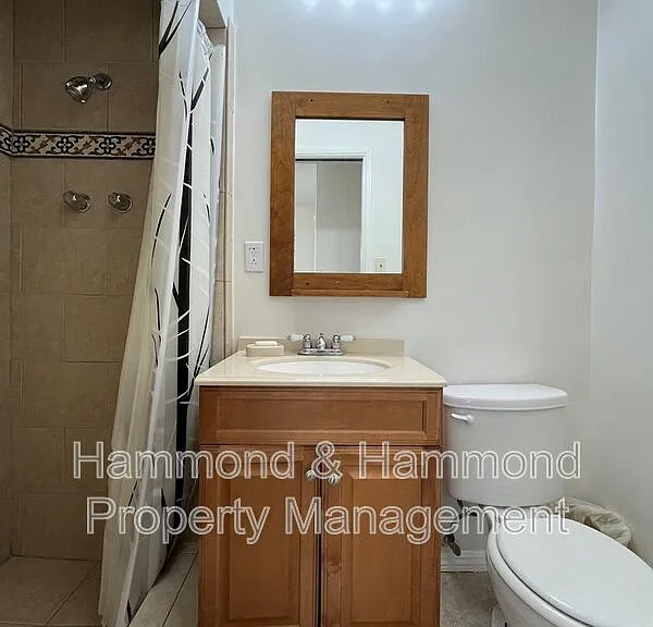 18003 Saticoy St — Photo 21