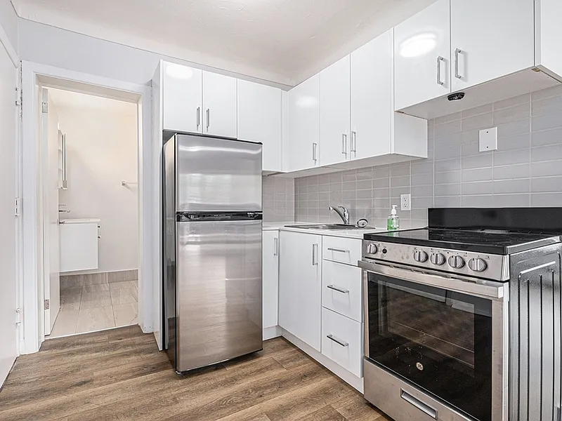 350 Mayfield Street — Photo 1
