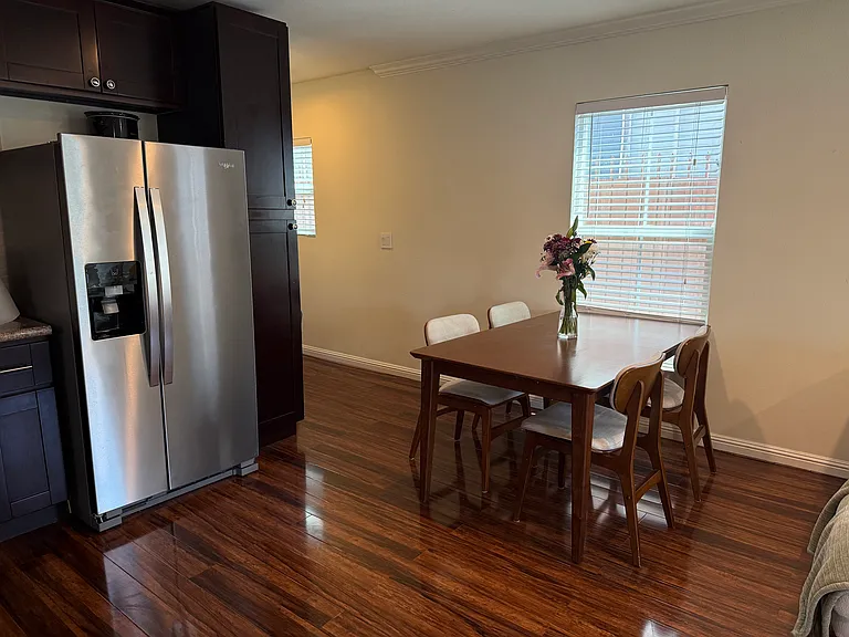 1608 Cedar Ave — Photo 10